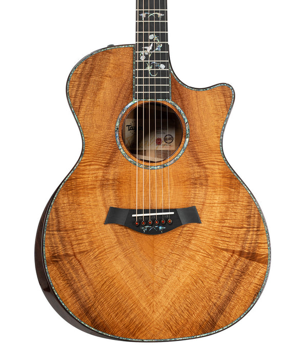 Taylor Custom Grand Auditorium #12904 Master Grade Hawaiian Koa Acoustic-Electric Guitar