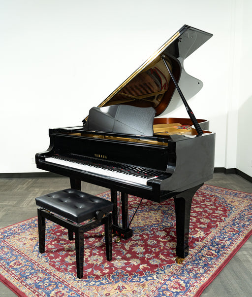 YAMAHA CVP-701PE PIANO NUMERIQUE 88 TOUCHES Polished Ebony