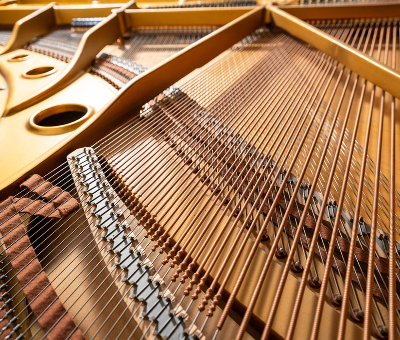 Yamaha G3 Grand Piano (1982) | Satin Walnut | 6'0" | Used