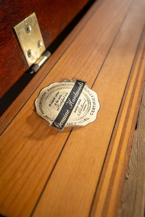 Dacbert Piano & Co Console Upright Piano| Mahogany | Serial No. 673489 | Used