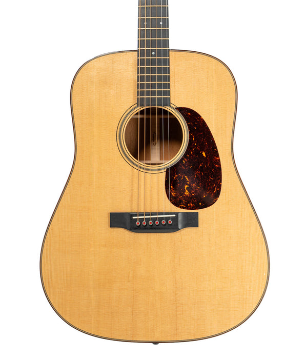 Pre-Owned Martin D-18 Spruce/Mahogany Modern Deluxe Acoustic Guitar | Used