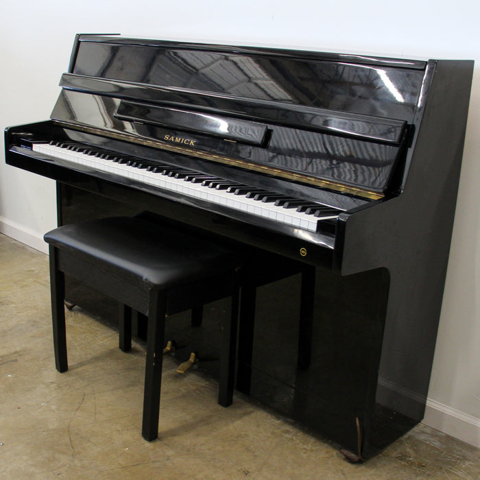 Samick Studio Samick Continental Console Studio PianoAlamo Music CenterSamickUPRIGHT ...