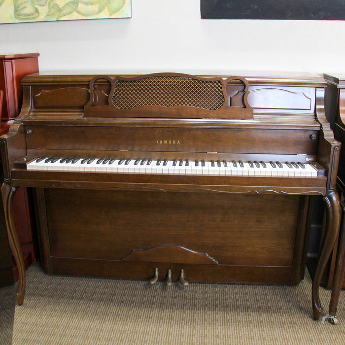 Yamaha M205 Console Piano w/ Bench - Walnut Finish