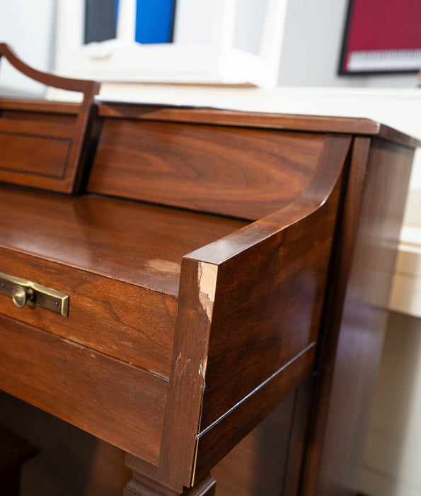 Baldwin Upright Piano (1984) | 341C | Mahogany | Serial No. 1347356 | Used