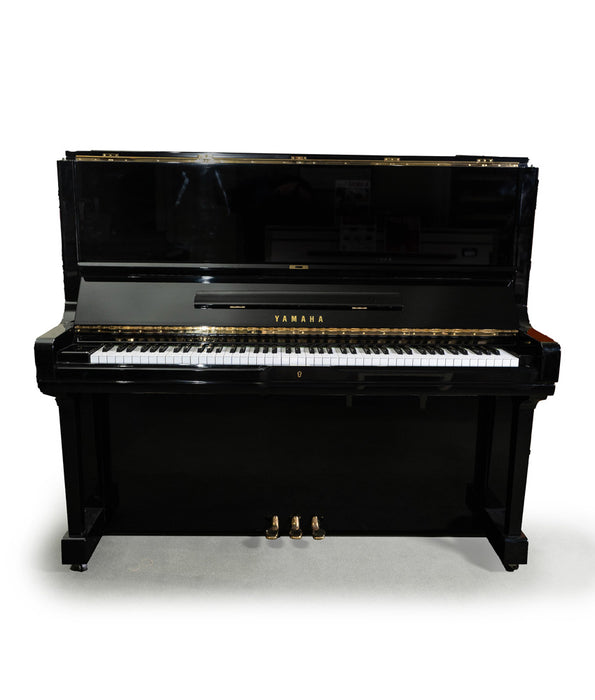 Yamaha U3 Upright Piano (1976) | Polished Ebony | 52" | Serial No. 2335582 | Used