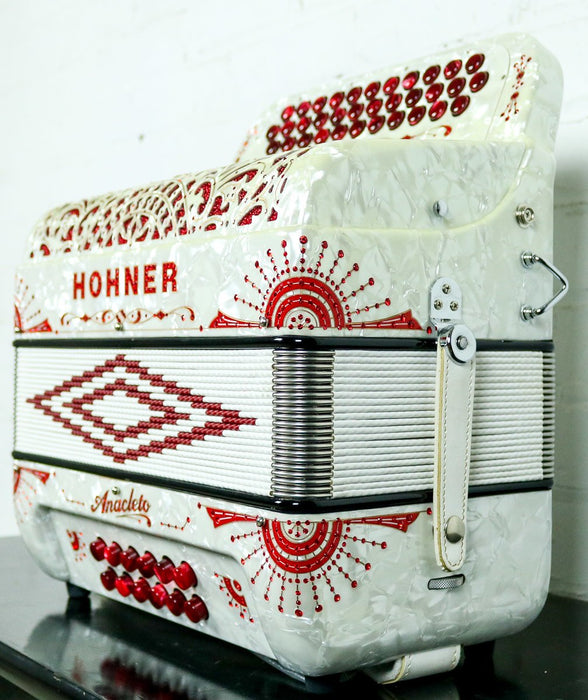 Hohner Anacleto Rey Del Norte III L Accordion White (GCF)