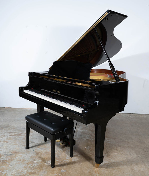 Yamaha C3 Grand Piano (1988) | Polished Ebony | 6'1" | Serial No. 4621251 | Refurbished