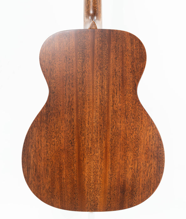 Pre-Owned 2025 Martin Standard Series 000-17 Acoustic Guitar - Mahogany | Used