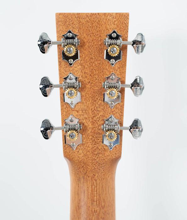 Larrivee 000-40 Sitka Spruce / Indian Rosewood Acoustic Guitar | New