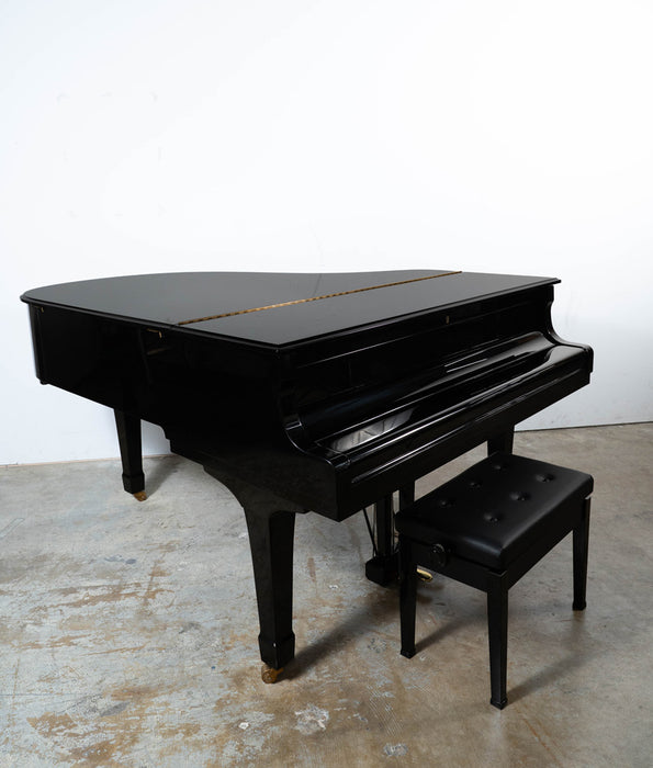 Yamaha C3 Grand Piano | Polished Ebony | 6'1" | Serial No. 3650218 | Refurbished