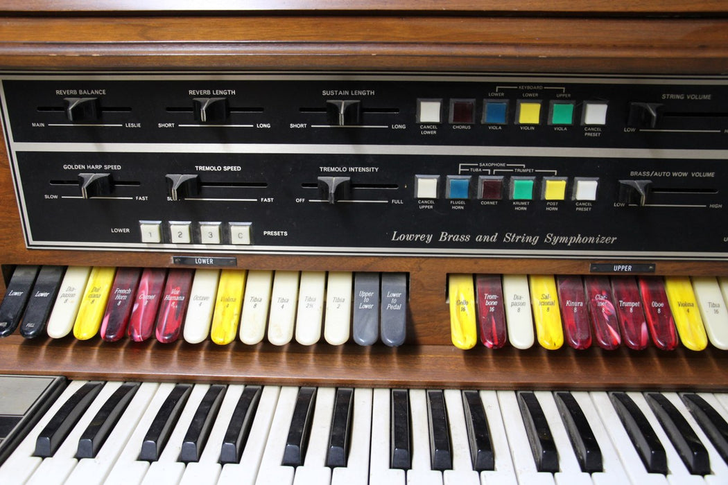 Lowrey 1125-3 Organ w/ bench