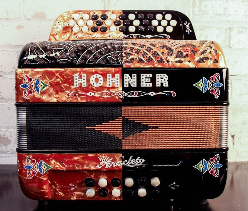Hohner Anacleto Rey Del Norte Black and Gold