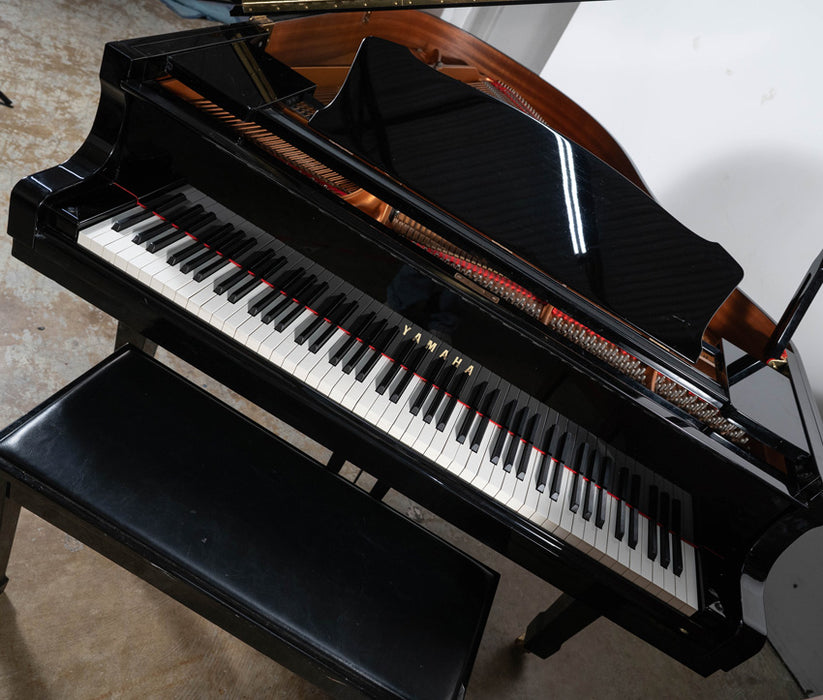 Yamaha C2 Grand Piano (2007) | Polished Ebony | Used