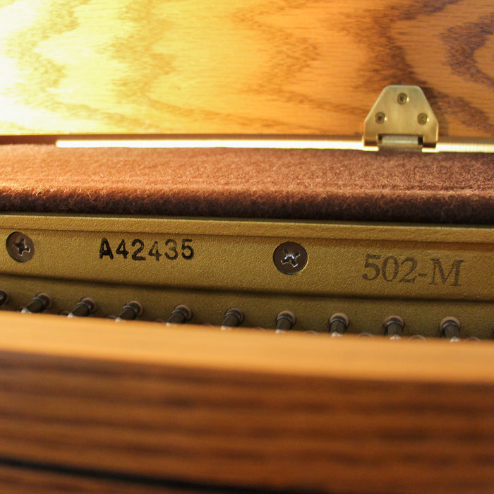 Kawai 43" 502-M Console Piano | Oak