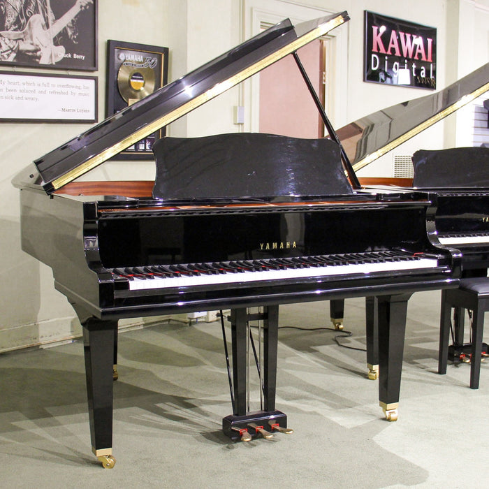 Yamaha GC1 Grand Piano | Polished Ebony | 5' 3" | Used