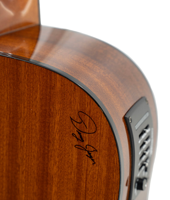 Zager ZAD20EVS Solid Spruce/Mahogany Acoustic & Electric w/Hardshell Case