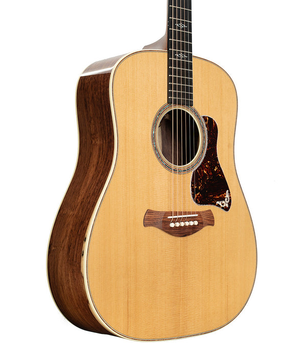 Taylor Gold Label 810e Dreadnought Acoustic-Electric Guitar - Torrefied Spruce/Honduran Rosewood