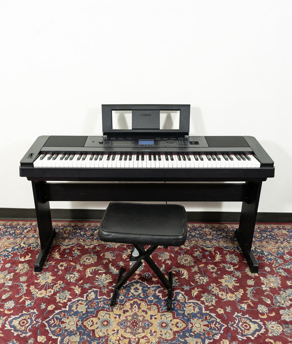 Pre-Owned Yamaha DGX-660 88-Key Portable Grand Digital Piano w/ Stand and Bench | Used