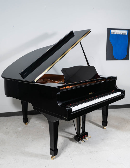 2006 Yamaha C2 Grand Piano in Polished Ebony - (Serial No. 6168635) | Used