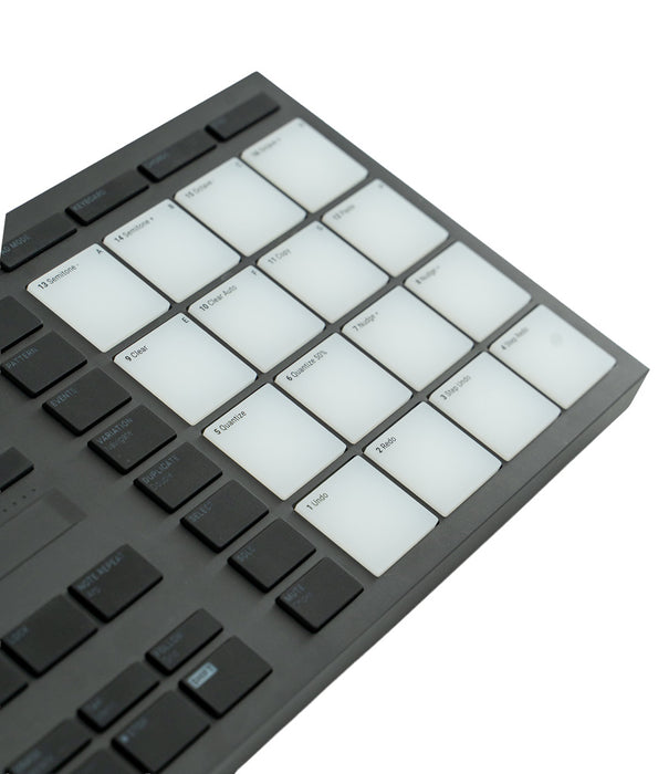 Pre-Owned Native Instruments Maschine Mikro MK3 Drum Controller | Used