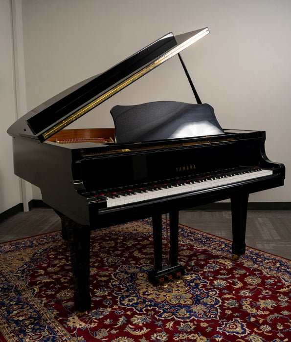 Yamaha 5'3" G1 Baby Grand Piano | Polished Ebony | SN: 4860498