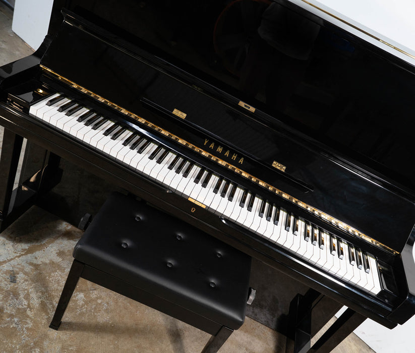 Yamaha U3 Upright Piano (1974) | Polished Ebony | 52" | Used
