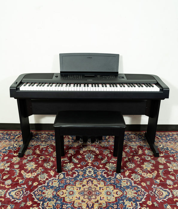 Yamaha DGX-670 88-Key Digital Grand Piano - Black | Used