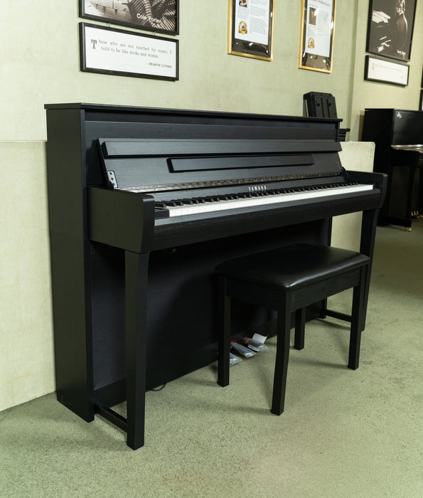 Pre-Owned Yamaha Clavinova CLP-785 Digital Piano - Matte Black | Used