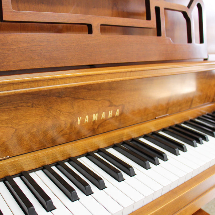Yamaha M500 Console Upright Piano (0493)