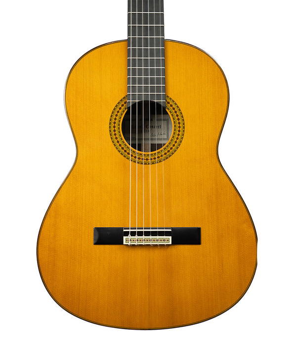 Yamaha GC22C Nylon String Classical Guitar Cedar/Rosewood - Natural