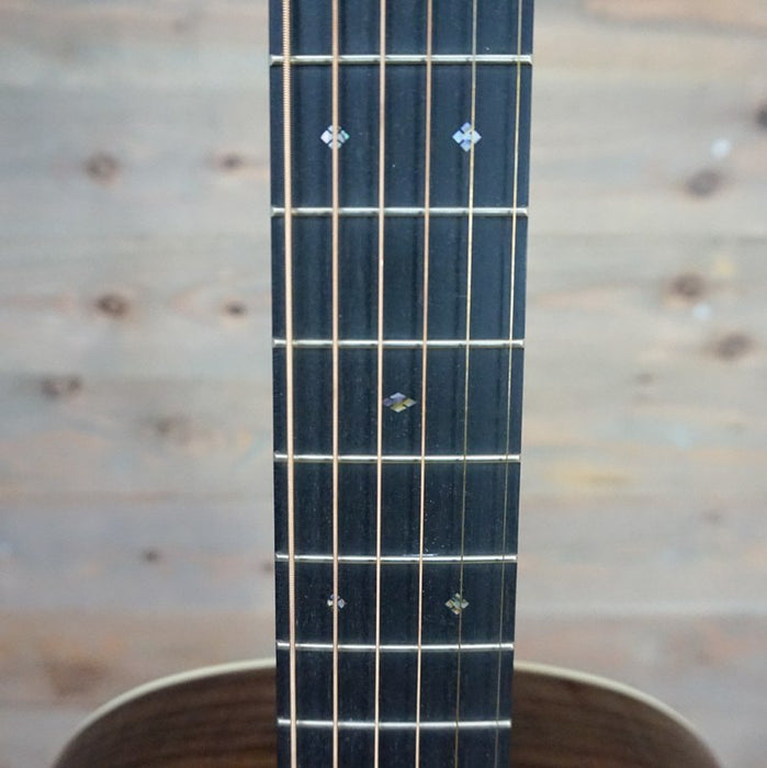 Pre-Owned Martin Vintage Series 000-28VS 12-Fret Vintage Inspired Acoustic Guitar