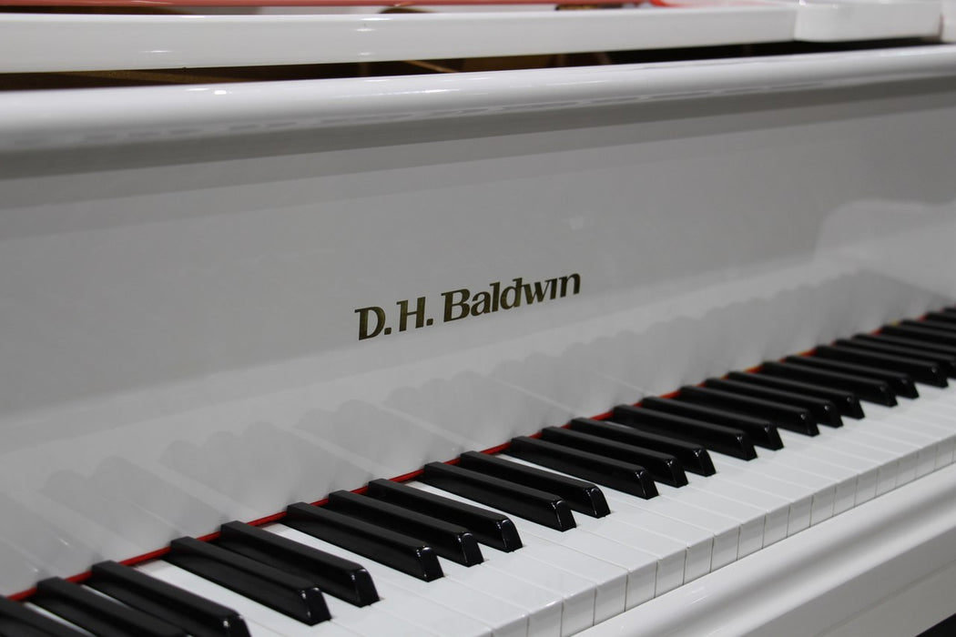 DH Baldwin C142 Baby Grand | Polished White | 53672 | Used