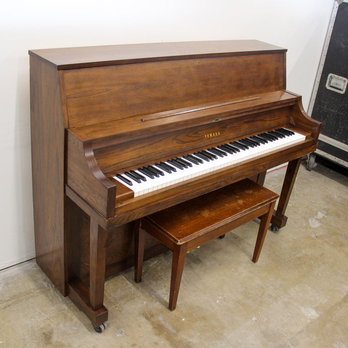 Yamaha P22 Dark Oak Studio Piano