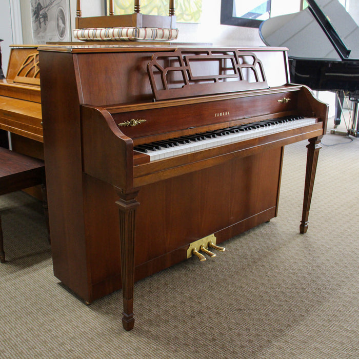 Yamaha M500H Walnut Upright Console Piano - Made in 2013
