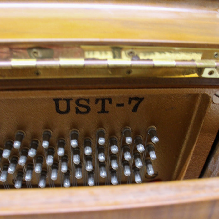 Kawai 46" UST7 Studio Upright Piano w/ bench